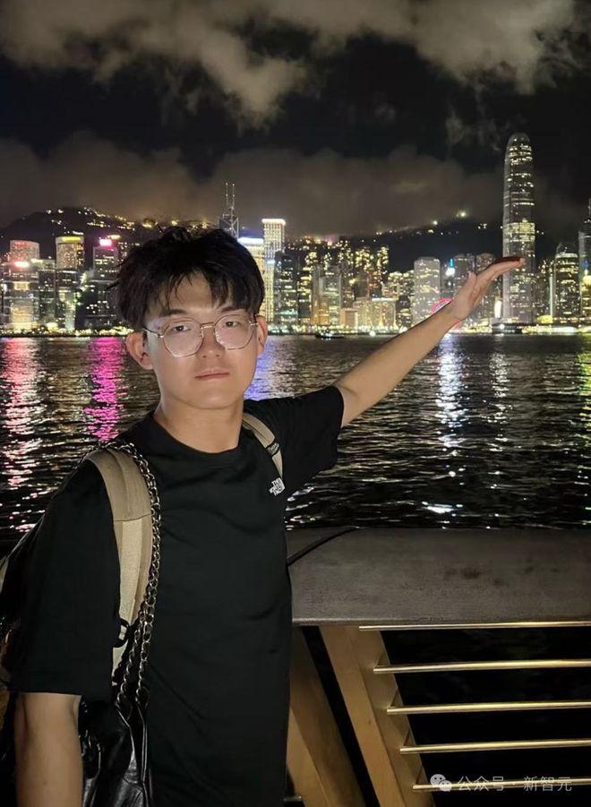 强化学习被高估！清华上交：RL不能提升推理能力，新知识得靠蒸馏
