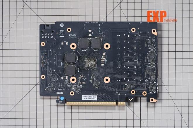 iGame RTX5060Ti Ultra W OC 16GB评测:潮酷风格的2K“挑战者”