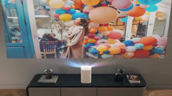 三星海外推出4K激光超短焦投影仪 支持触摸交互功能