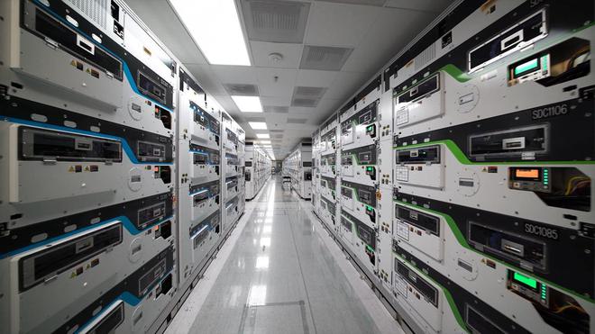 英特尔代工路线图更新：新增Intel 18A-PT工艺，将提供新的先进封装技术