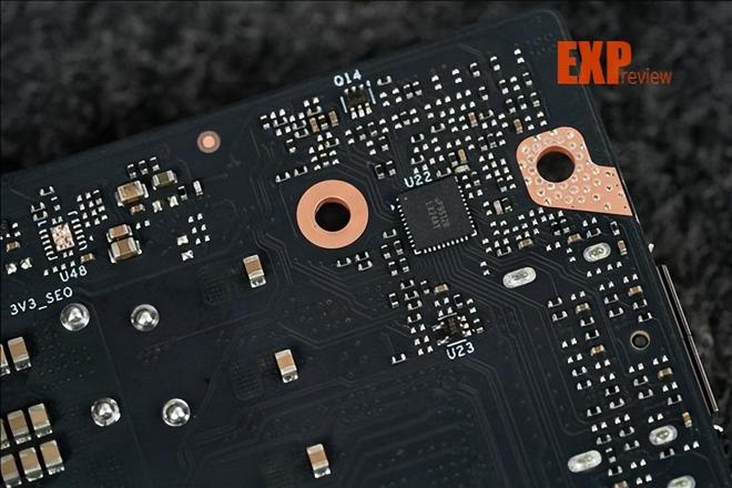 iGame GeForce RTX 5070 Ultra W OC评测:是霓虹潮玩2K游戏利器